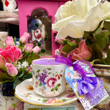 Load image into Gallery viewer, 1950s Derby Posies Coffee Cup soy candle
