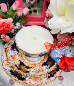 Stunning 1940s Salisbury Tudor Rose Imari Teacup Trio Soy Candle